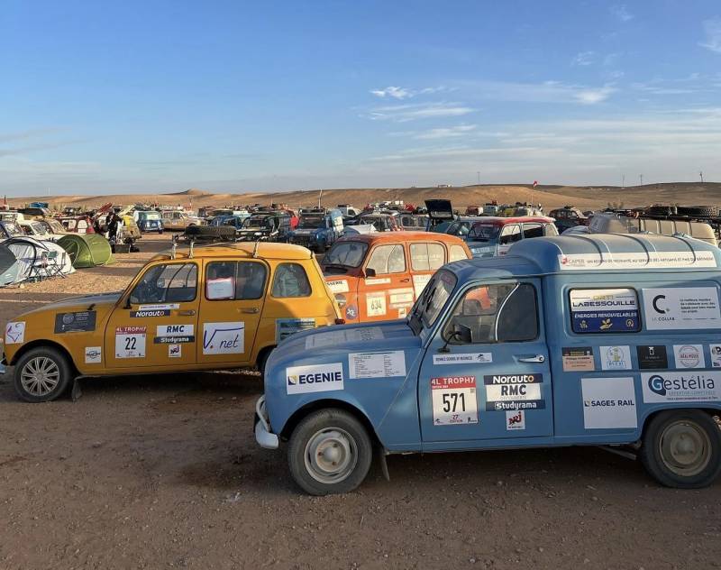 4L Trophée rally Raid solidaire  avec la réalité augmentée support carte départ Grand Est région Strasbourg à Barr